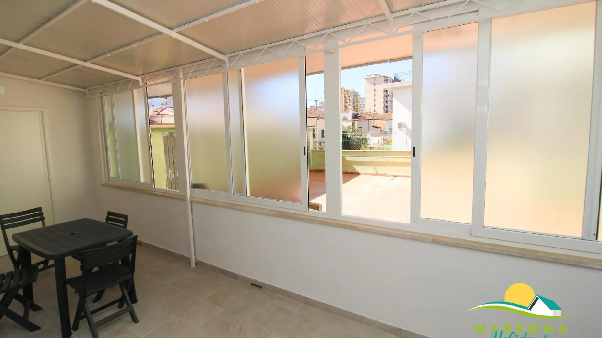 Maremma Holidays:Girasole Apartment Follonica