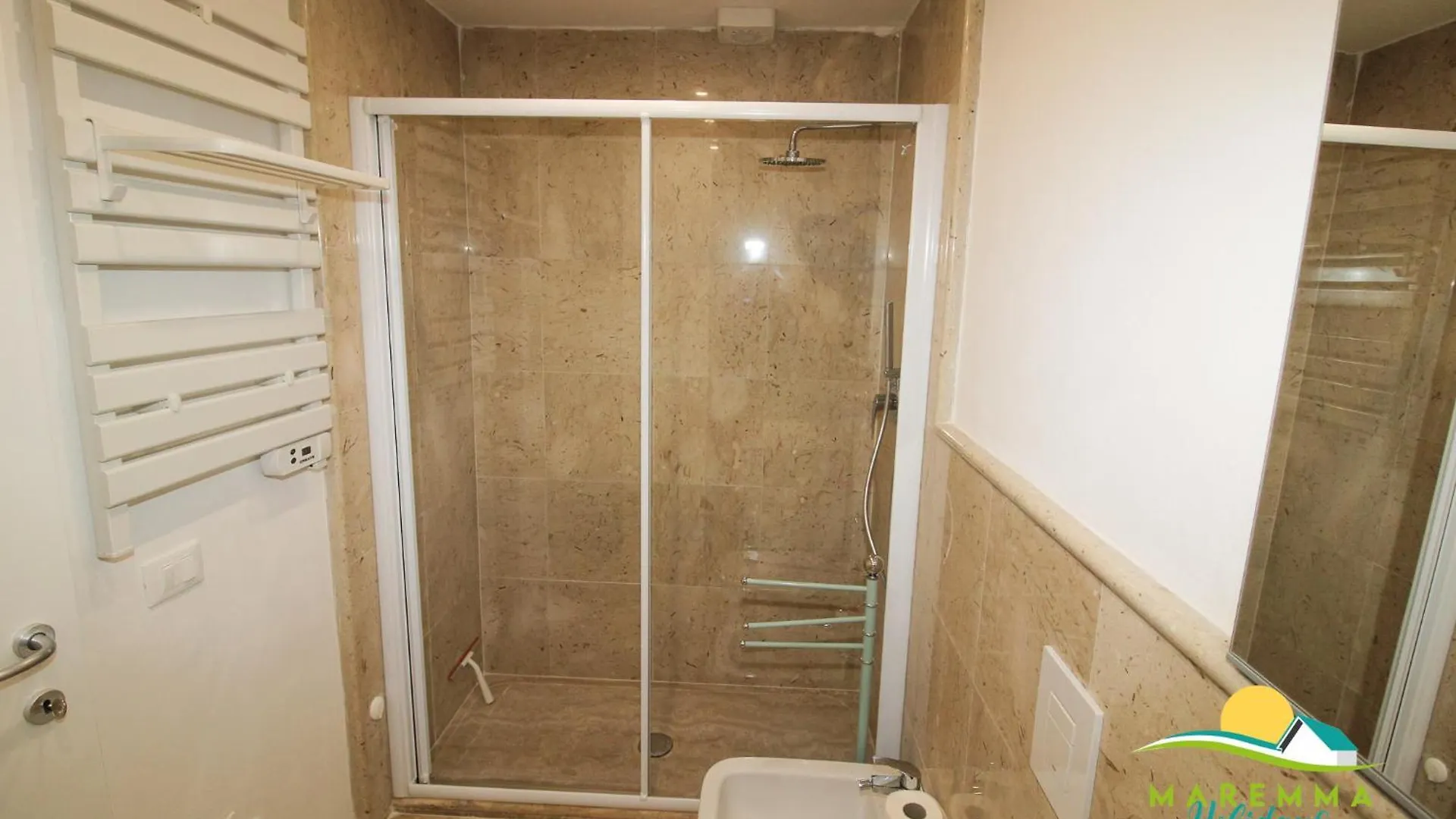 Maremma Holidays:Girasole Apartment Follonica